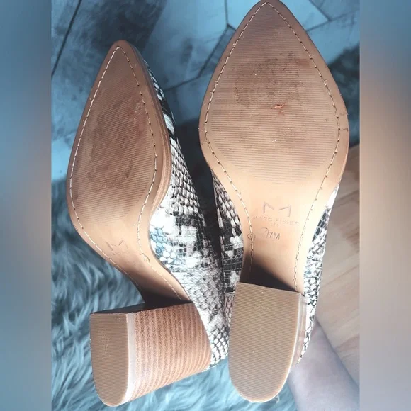 MARC FISHER NWOB ANNABEL WESTERN HEELED SNAKESKIN BOOTIE - Picture 7 of 9